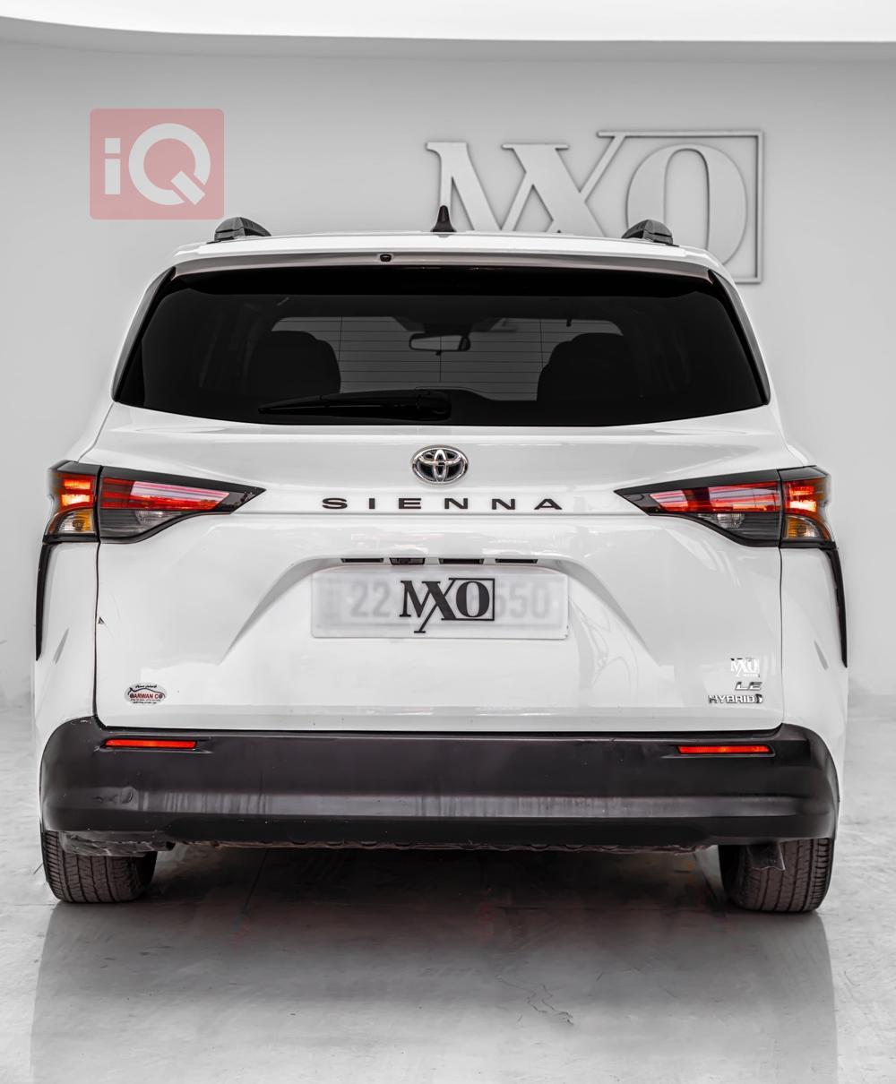 Toyota Sienna